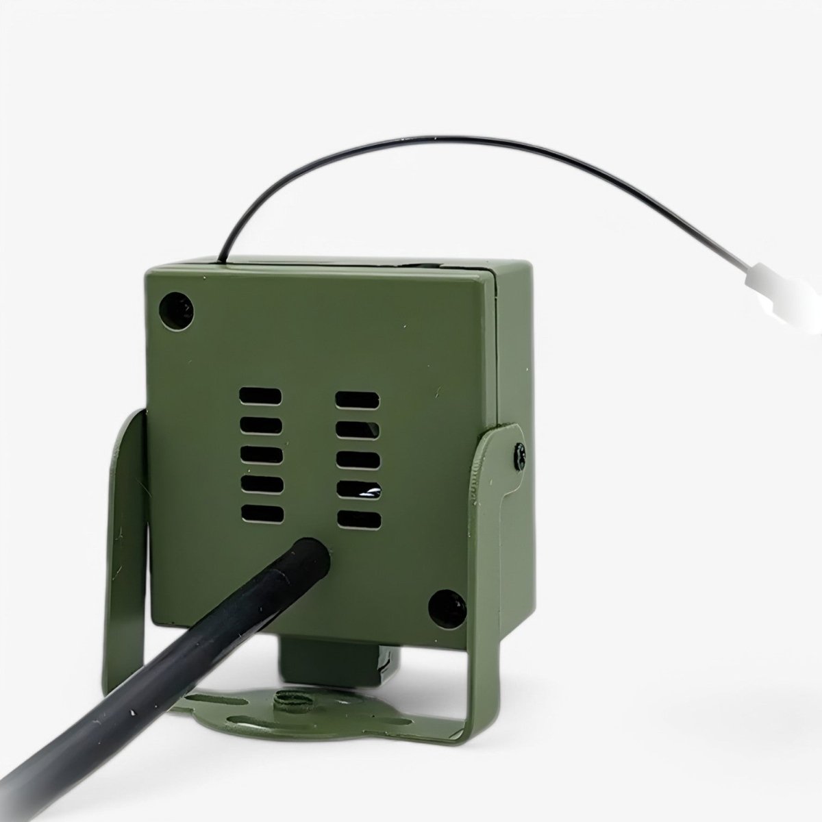 1080p HD weatherproof wildlife camera with