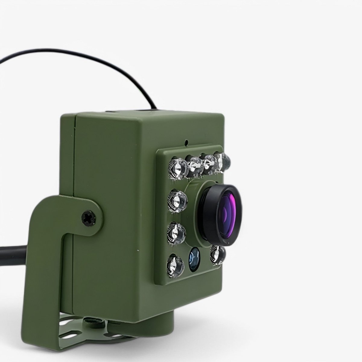 1080p HD weatherproof wildlife camera with
