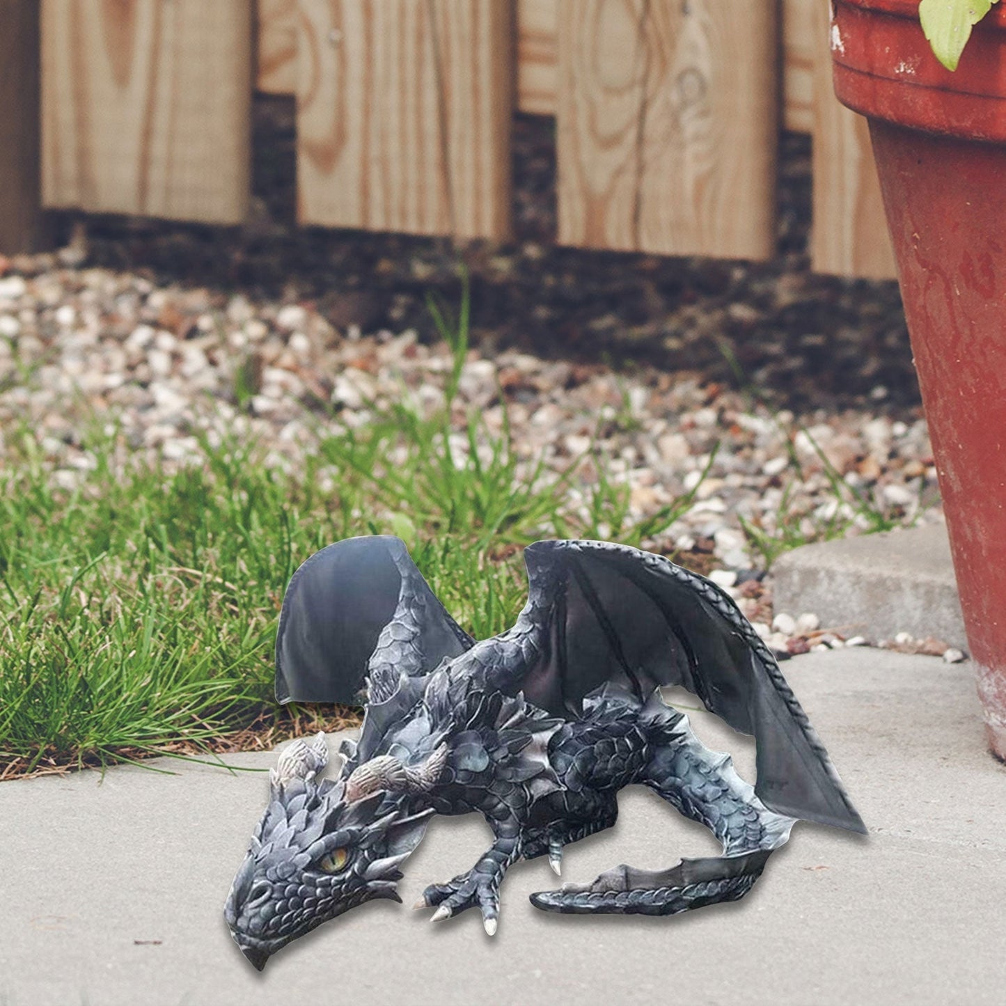 Crouching Dragon Guardian Statue: Gothic Outdoor