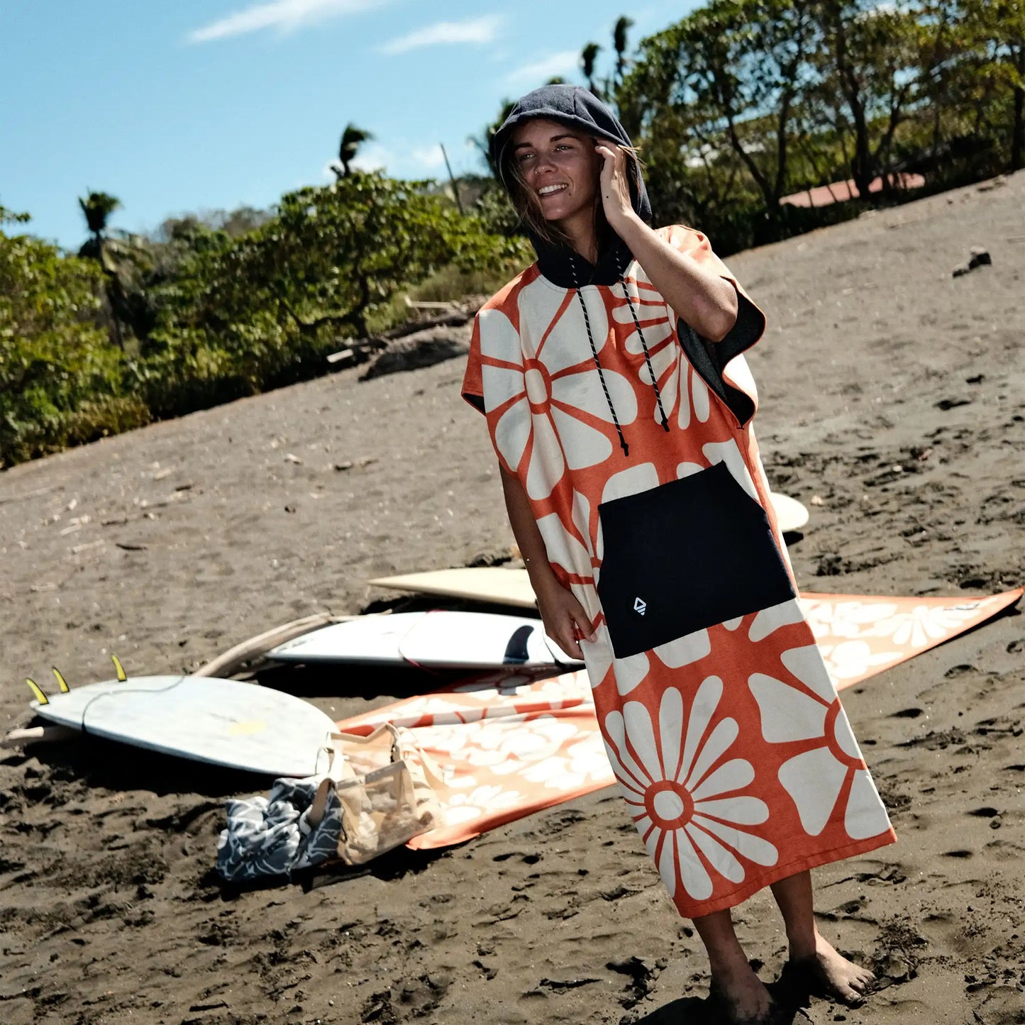 Changing Poncho: Big Flowers Expedition Orange