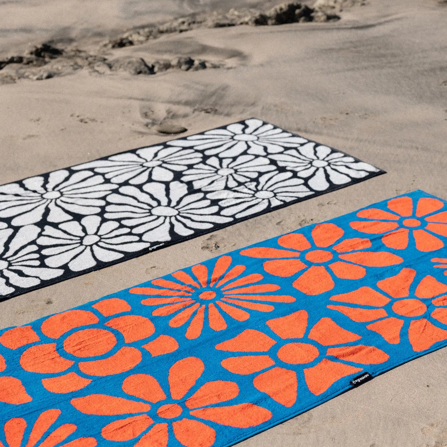 Organic Cotton Beach Towel: Lazy Daisy Black