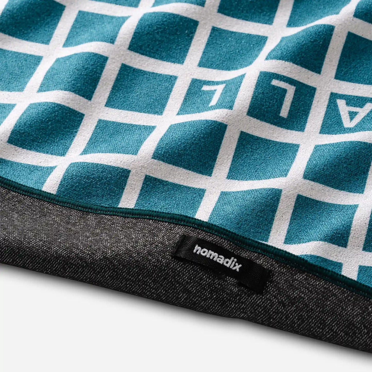 Pickleball Towel: Pickleball Net Teal Ocean