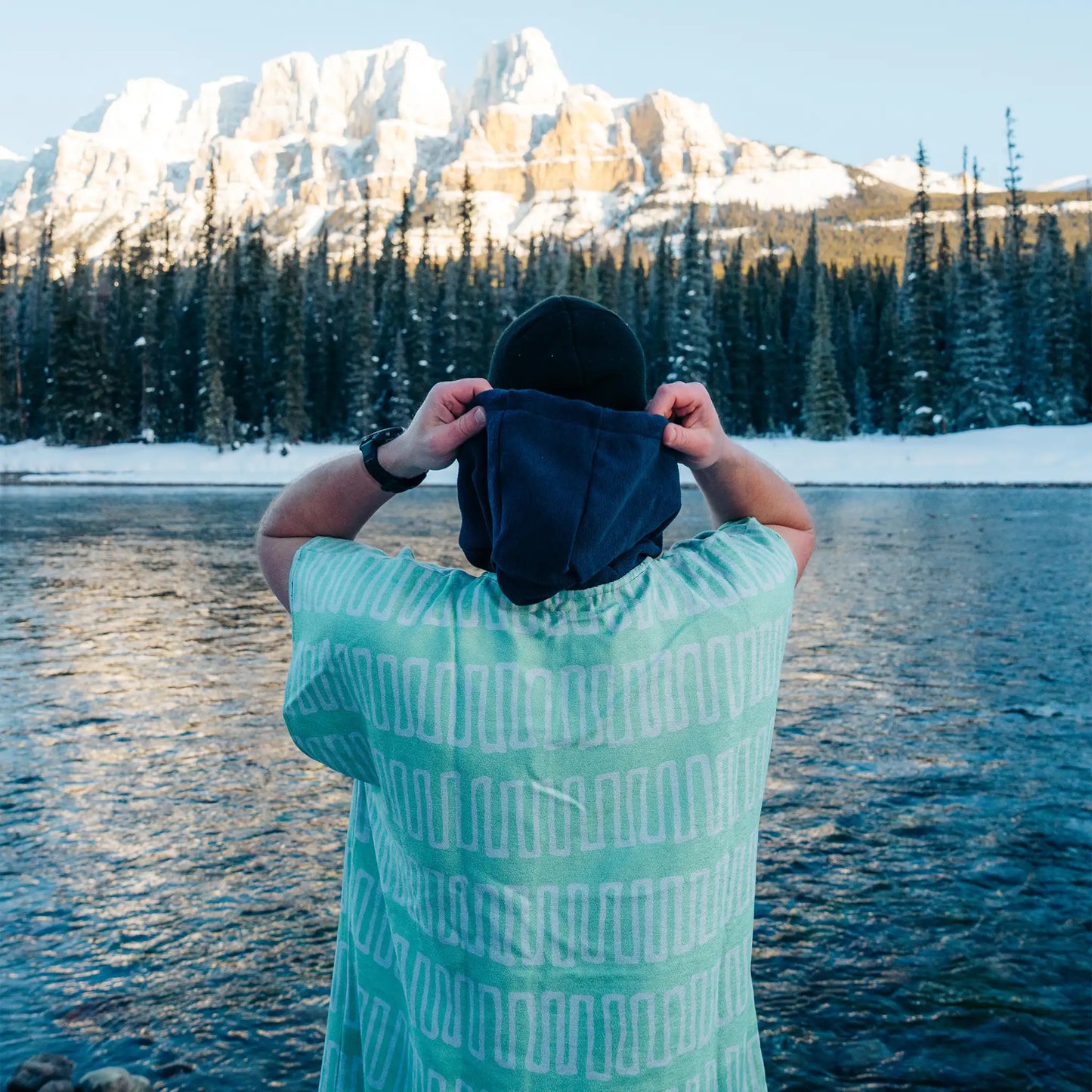 Changing Poncho: Switchback Seafoam Green