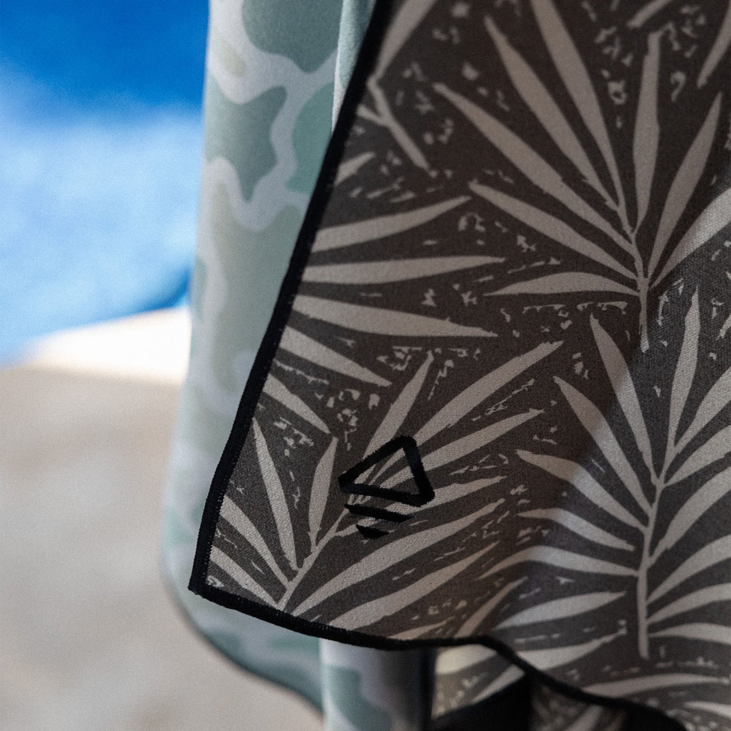 Original Towel: Heritage Palm Black and Tan