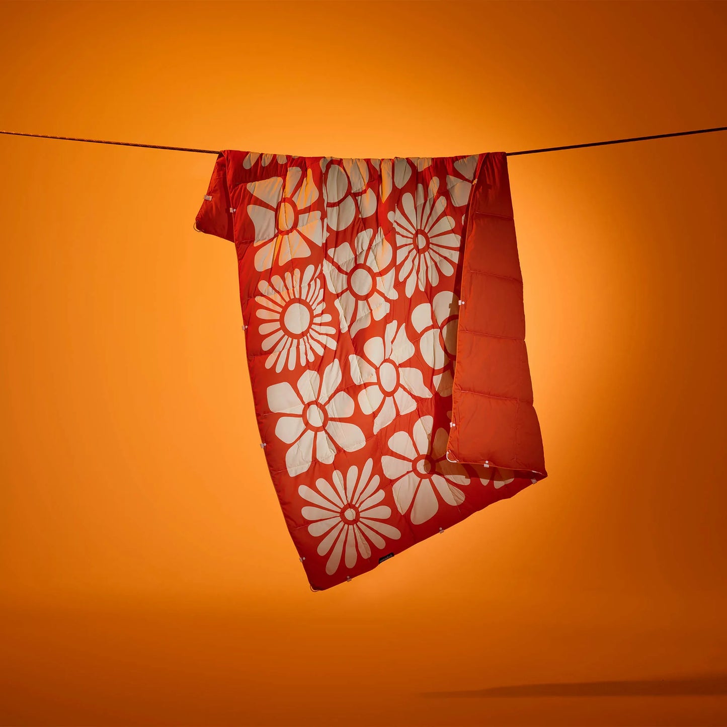 Graphene Puffer Blanket: Big Flowers Expedition Orange