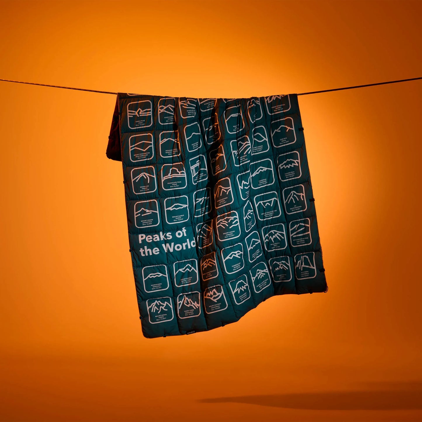 Graphene Puffer Blanket: Peaks of the World Teal Ocean