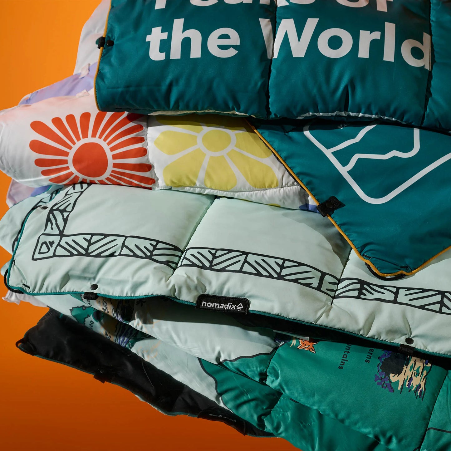 Graphene Puffer Blanket: Retro Multi