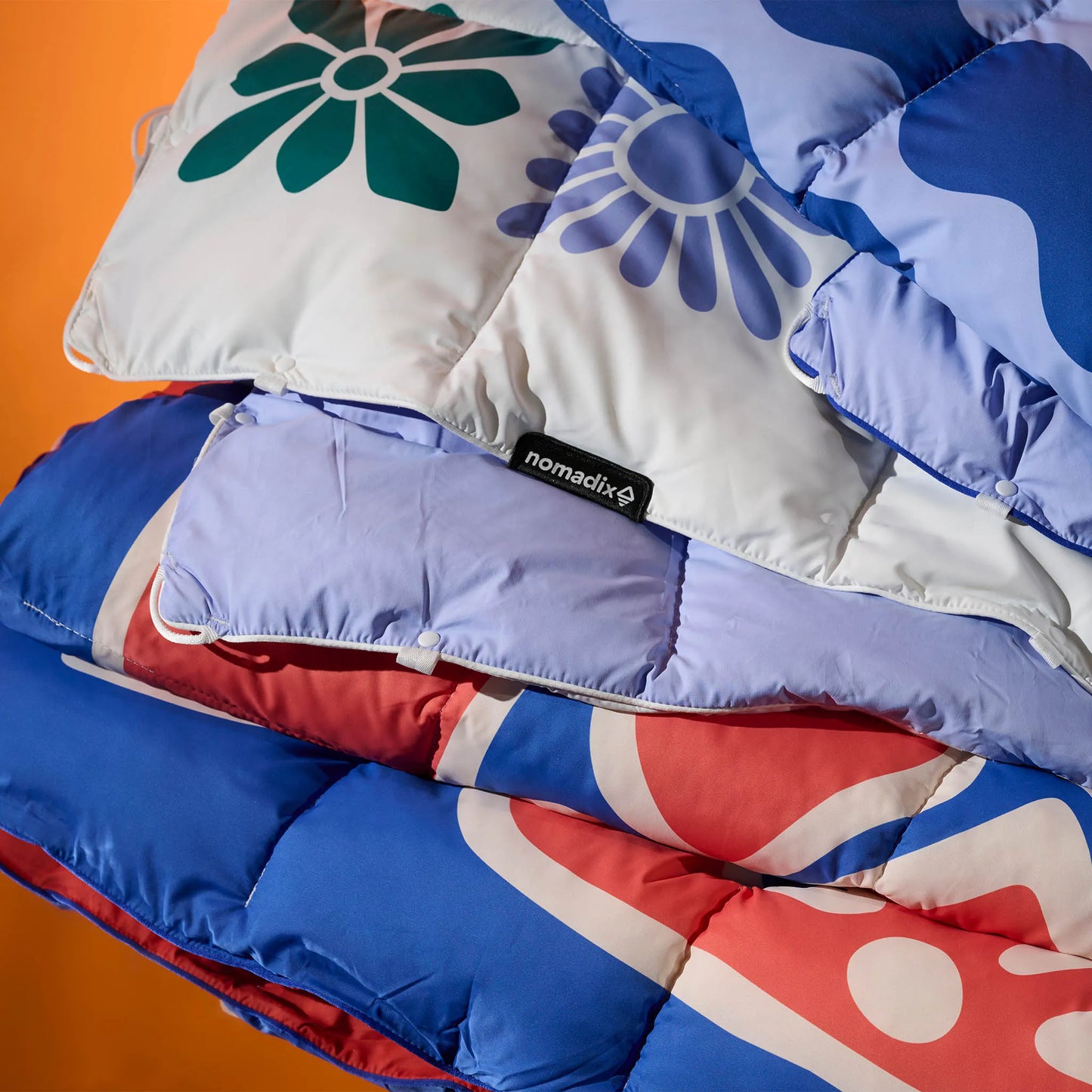 Graphene Puffer Blanket: Flowerbed Multi
