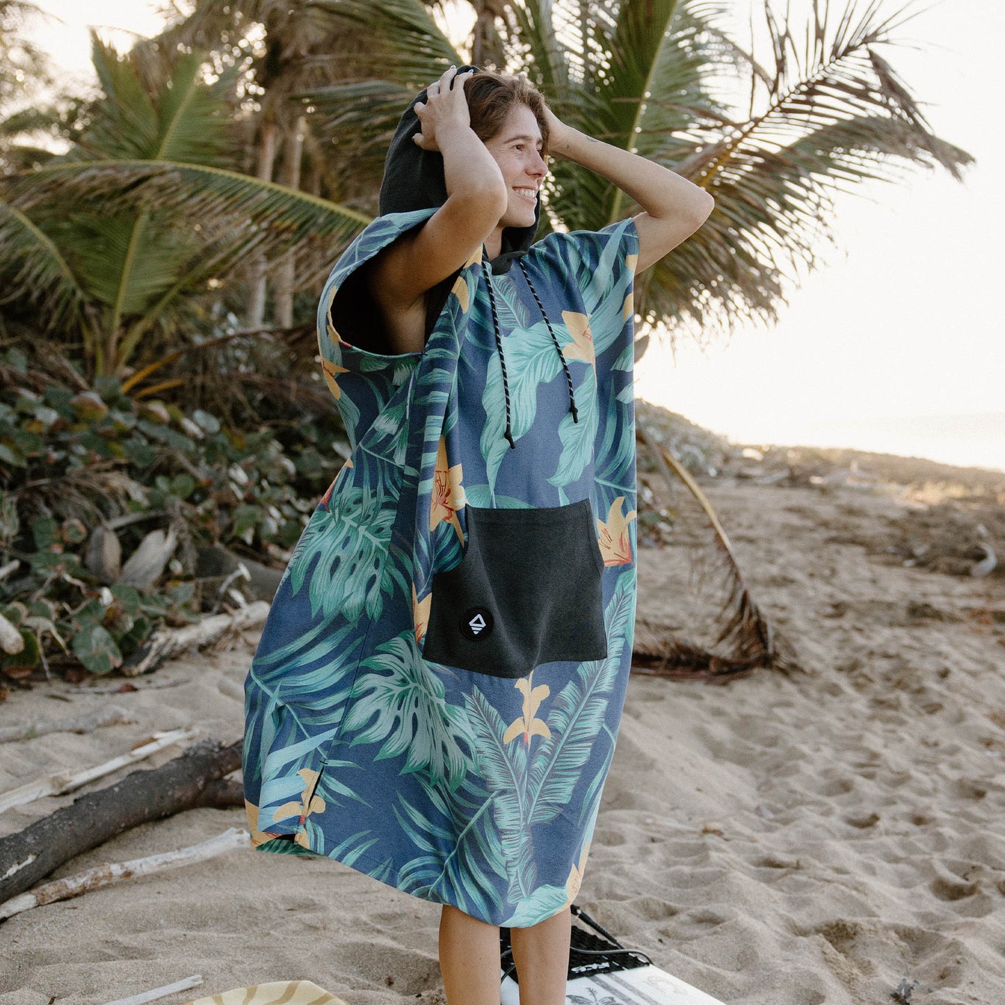 Changing Poncho: Palms Dusk