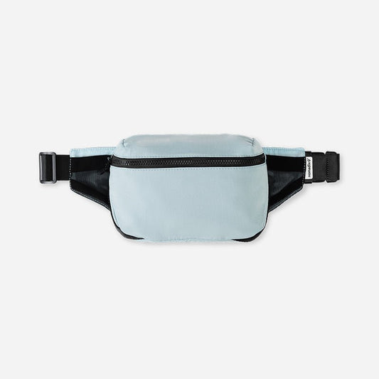 Fanny Pack: Pale Blue Sky