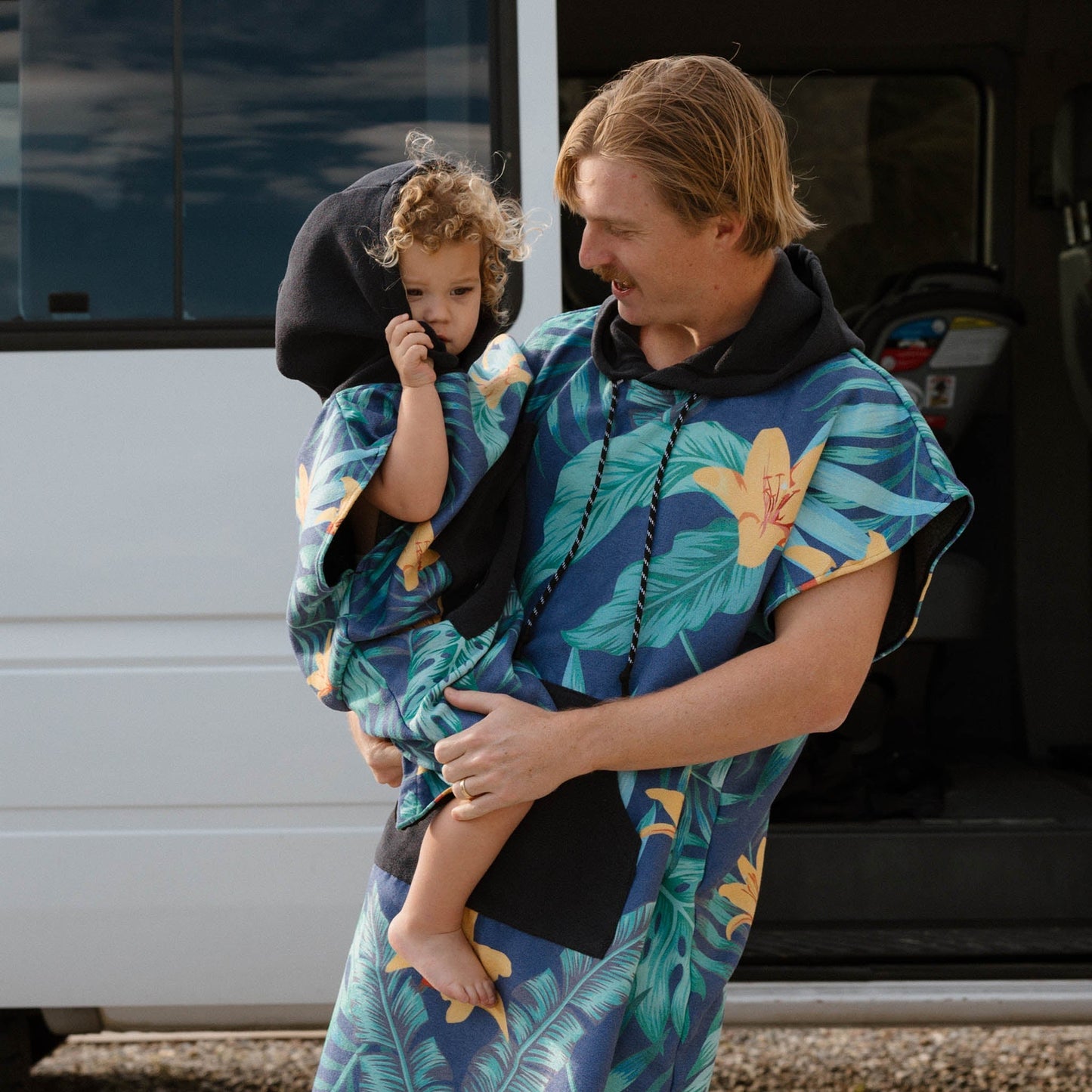 Kids Changing Poncho: Palms Dusk