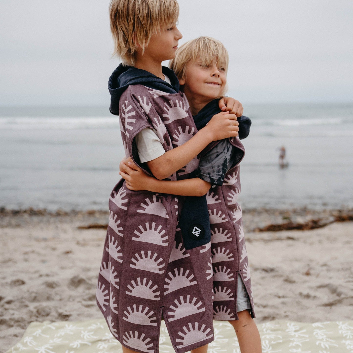 Kids Changing Poncho: Sunshine Burgundy