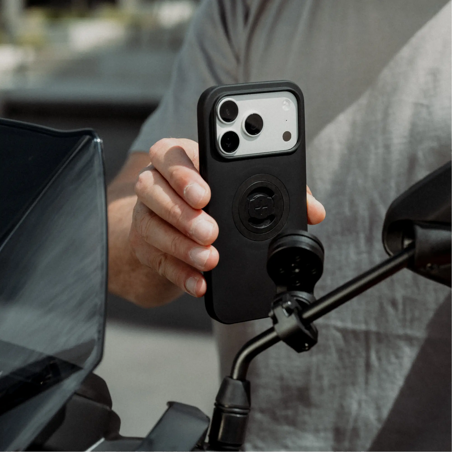 Mirror Mount Pro